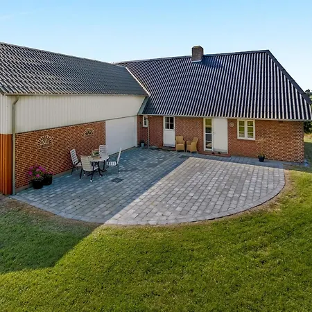 Rahild - 10km From The Sea By Interhome Vakantiehuis *