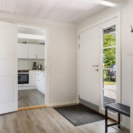 Vakantiehuis Rahild - 10km From The Sea By Interhome *